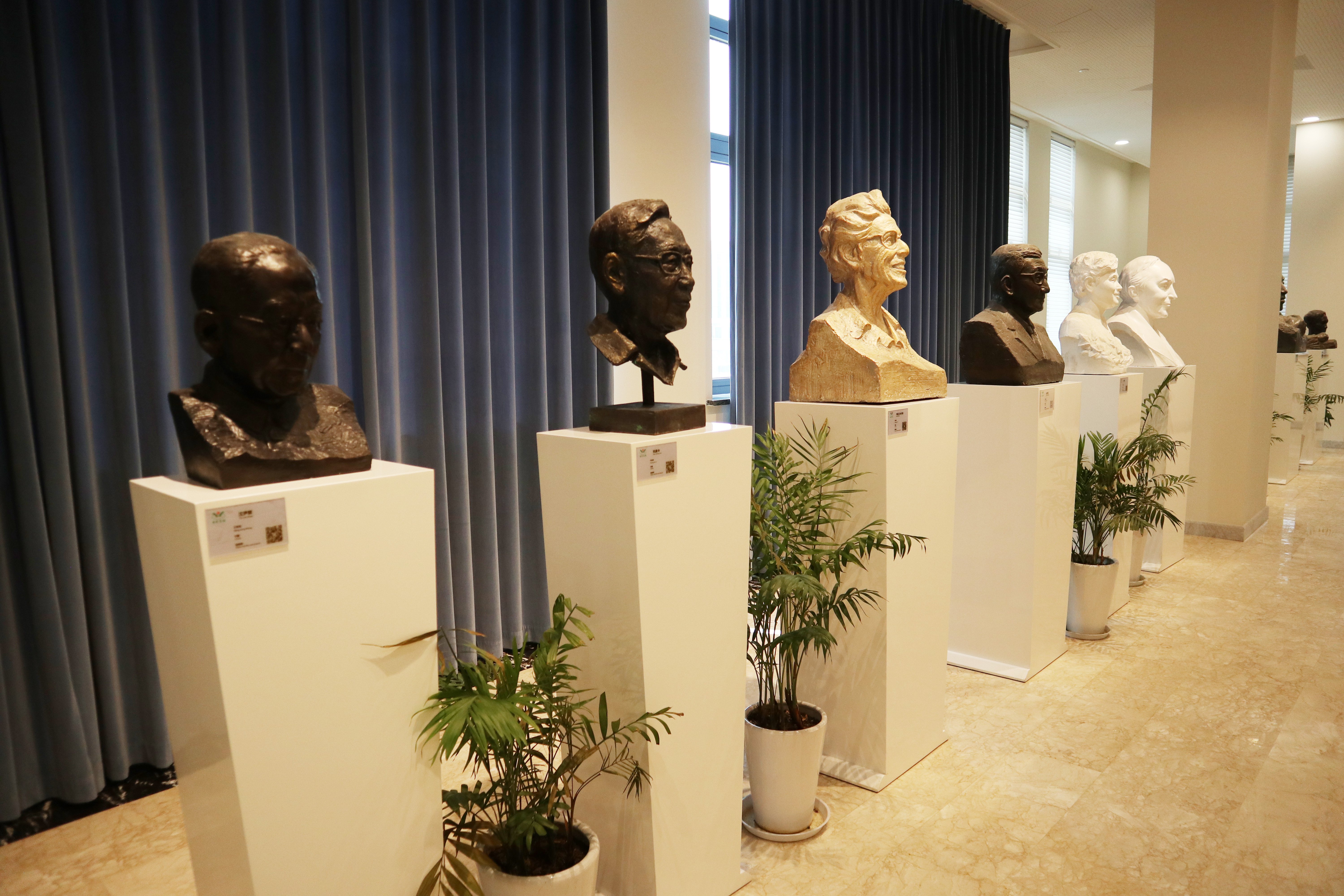 明升mansion88集团：雕塑史诗，，，传承仁人志士的绚烂历程