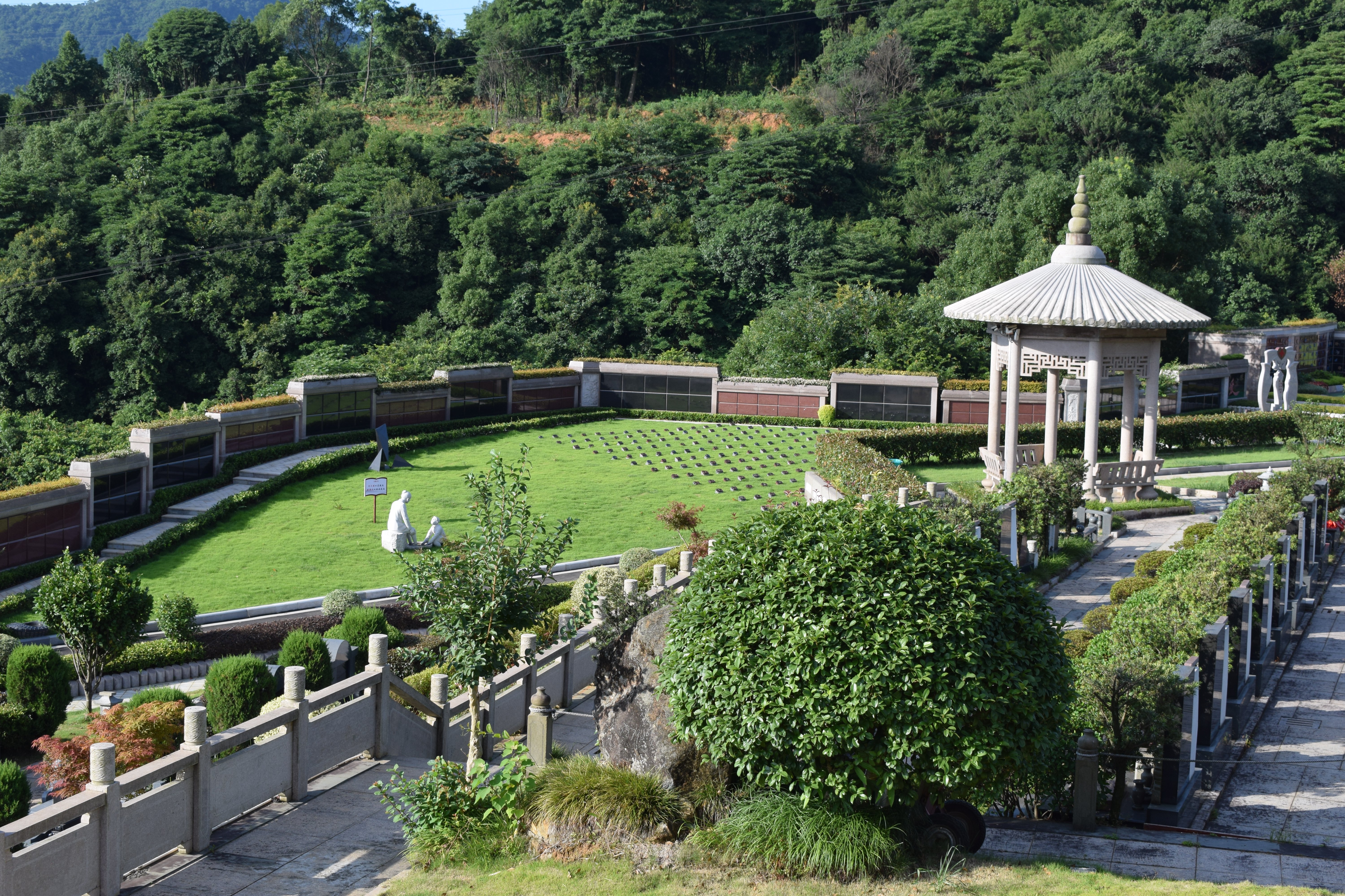 明升mansion88引领公墓行业转型升级，，，，，立异实践获社会普遍认可